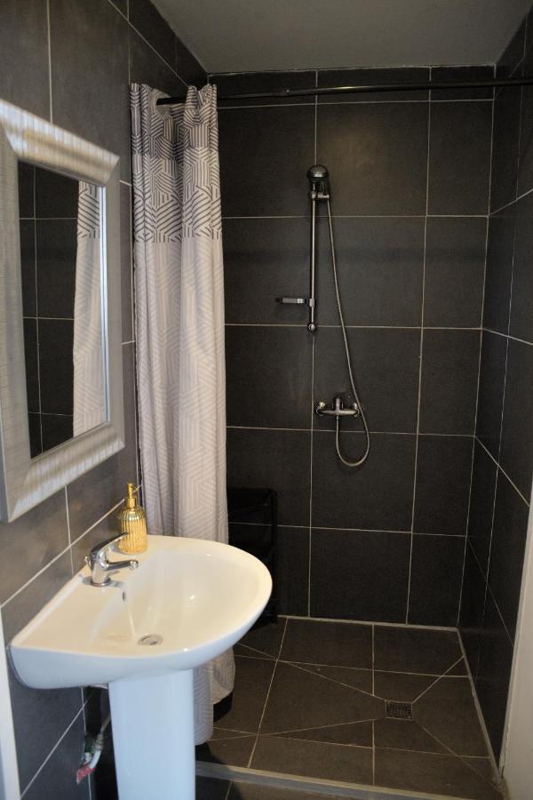 Domus Lemaitre 1 Bouchain - Parking - Wifi Tv - 2 Chambres - Proche Gare Et Commerces Lieu-Saint-Amand Ngoại thất bức ảnh